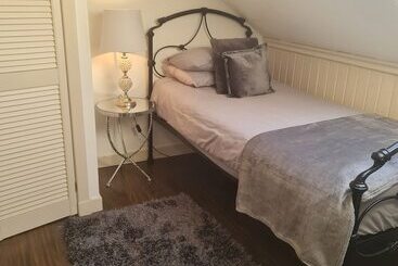 Robert The Bruce Apartment