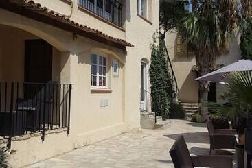 آپارتمان‌های توریست‌ها Villa Azur Cap D Ail