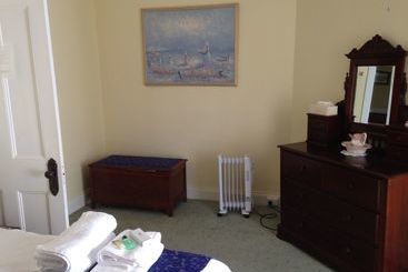 Acacia Bed And Breakfast