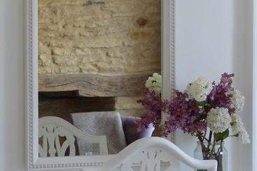 تختخواب و صبحانه B And B At Witney House