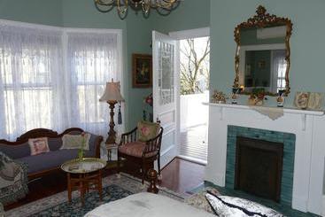 Berkeley House Bed & Breakfast