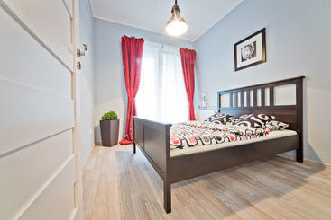 Very Berry   Orzeszkowej 16   Mtp Apartment, Parking, Check In 24h