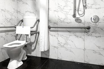 هتل Areca Launceston