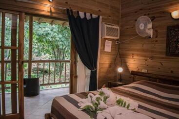 Отель Bugabutik