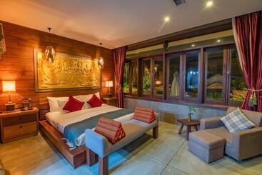 酒店 Cambana D'angkor Suites