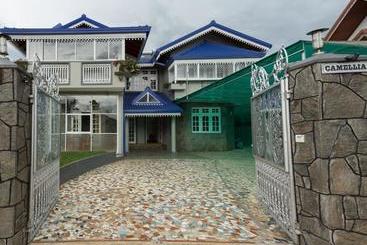 בית מלון כפרי Villa By Camellia