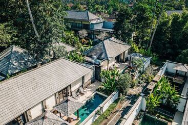 בית מלון כפרי The Palm Green Ubud