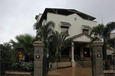 호텔 Meritas Crystal Resort