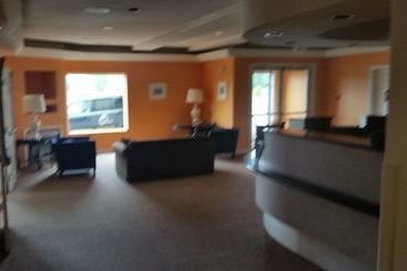 هتل Orca Inn Suites