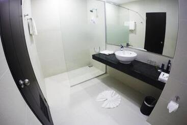 בית מלון כפרי Samalaju Resort