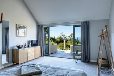 هتل Split Apple Lodge  Boutique Eco Lodge & Spa