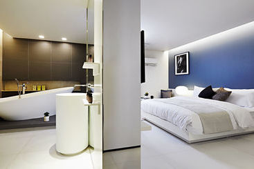 ホテル The Bathtel