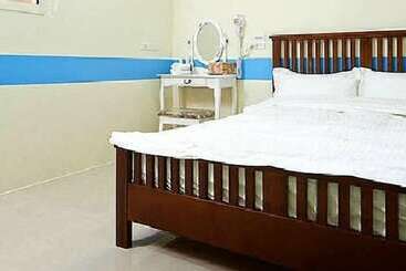 Hualien Train Station Backpackers Hostel