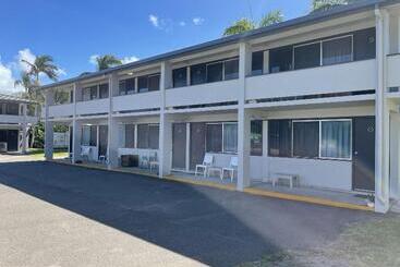 汽车旅馆 Queens Beach