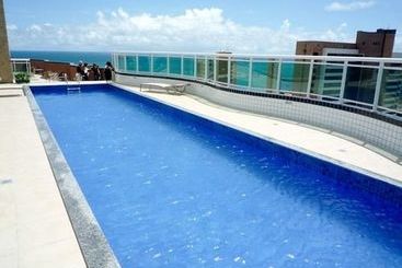 هتل آپارتمان Studio Iracema