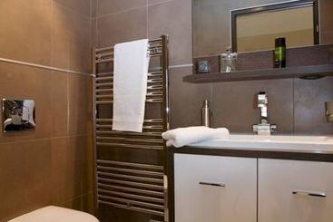 Suites Coronell d'En Vila