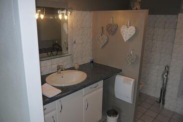 ベッドアンドブレックファースト Au Jardin D Eloise