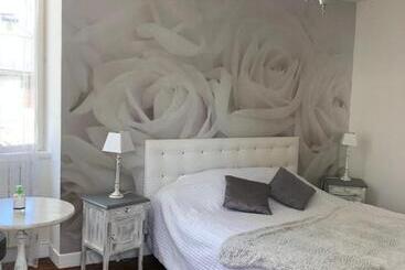 مبيت وإفطار Chalet Des Palmiers