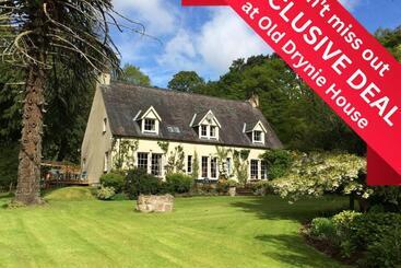 مبيت وإفطار Old Drynie House