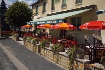 酒店 Hôtel Restaurant Anglade