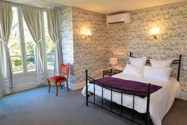 فندق La Tour De Ciron