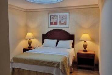 בית מלון כפרי Plaza Express