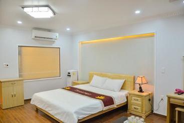 هتل Tan Long Lakeside