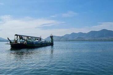 빌라 Lanta L.d. Beach Bungalow