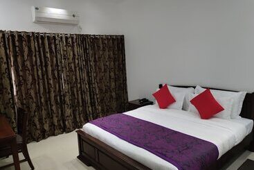 פנסיון Sapphero Resorts A Unit Of Shri Sai Hospitality