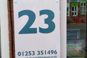 פנסיון The Berwick Over 40 S Only