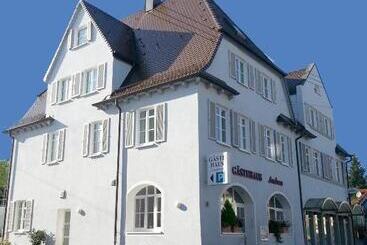 مبيت وإفطار Gästehaus Andrea