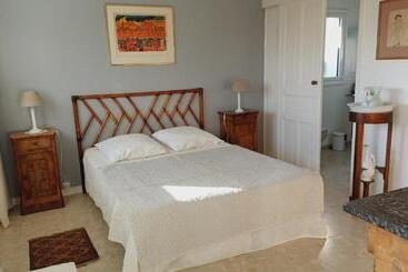 민박 La Criste Marine