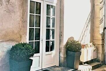 مبيت وإفطار La Maison Dans Le Parc