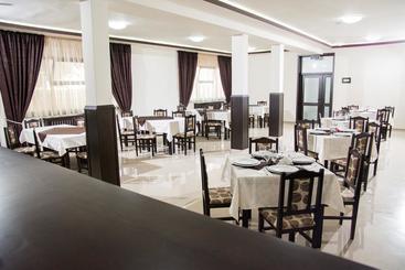 Hostel Karisma