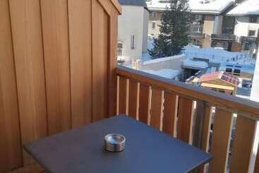 בית מלון כפרי Arsa Lodge Silvaplana