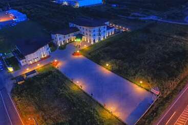 בית מלון כפרי Magus