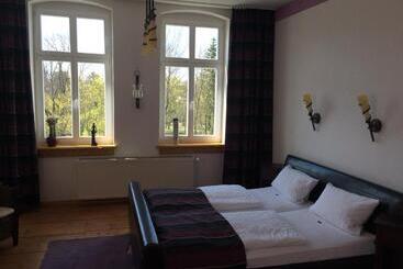 Отель Traumparadies