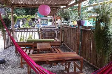 Oasis Hostal
