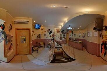 Yellow Unlimited Hotel 4