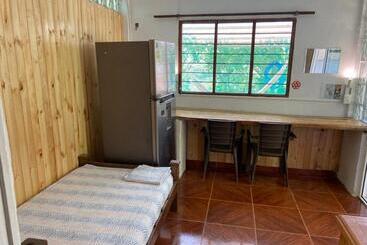 تختخواب و صبحانه Colibri Hostal Minca Santa Marta