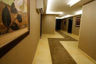 בית מלון כפרי Almuhaidb Tahliya Olaya