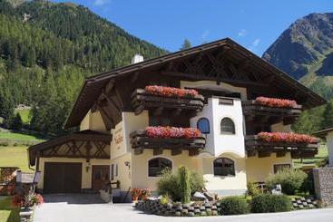 호텔 Appartementhaus Nadine