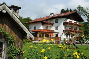 فندق Biobauernhof Nussbaumer