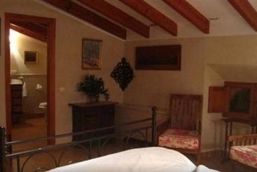 ホテル Can Montaner