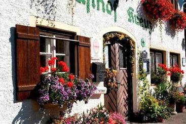 Отель Gasthof Kreuz