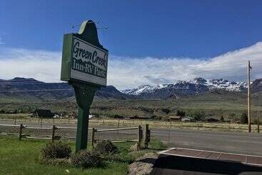 בית מלון כפרי Green Creek Inn And Rv Park