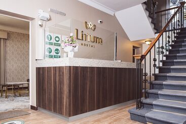 ホテル Hostal Lirium