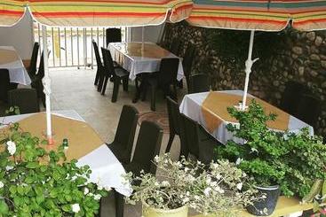 هتل Villa Real Tolú