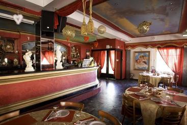 Отель Albergo