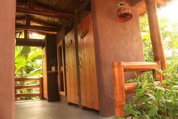 هتل La Bicok Ecolodge